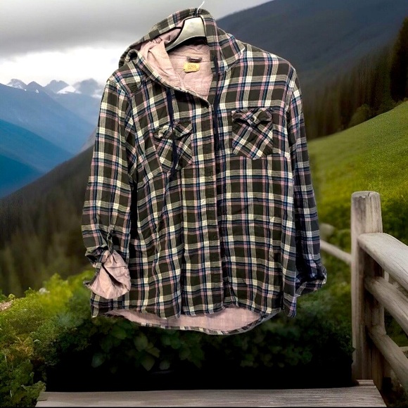 Boston Traders Tops - Boston Traders Black Pink An Blue Flannel Shirt W Hoodie Quilt Lined Size XXL